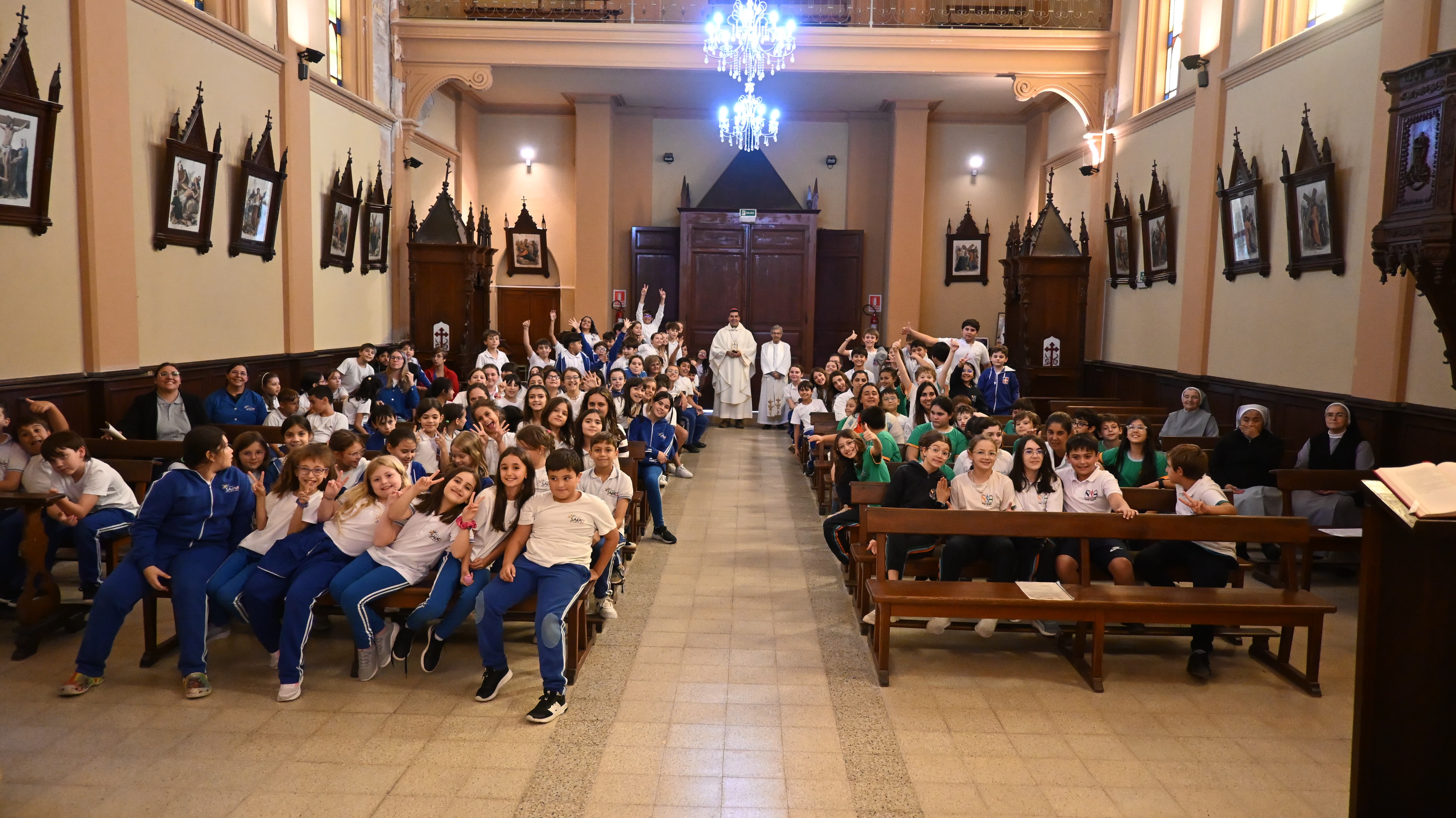 Misa Pascual de Primaria